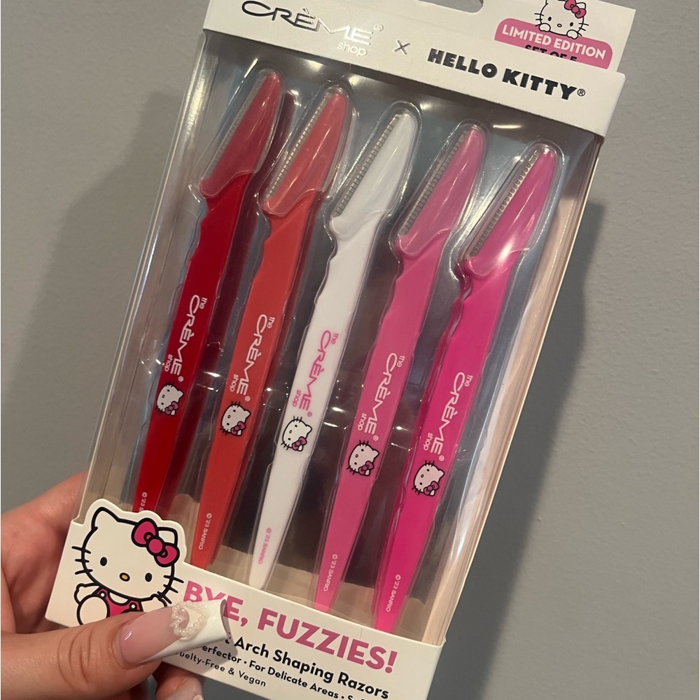 Hello kitty face razors